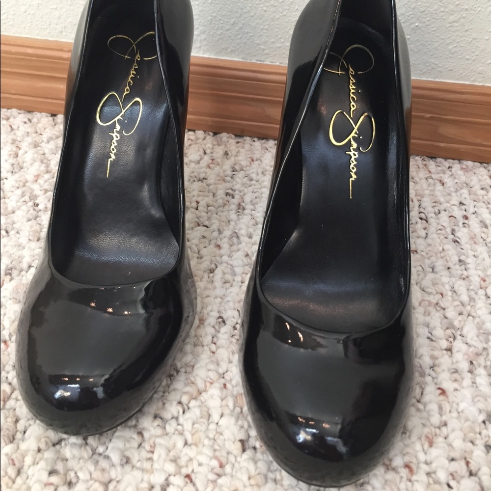 Jessica Simpson patent leather pumps, size 10